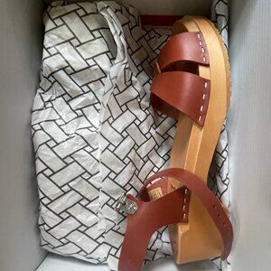 Never Worn Brown Clog Sandals
